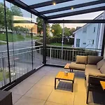 Lejlighed Doppel-zweibettzimmer Mit Kueche Und Grossem Wintergarten